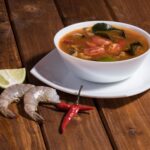 Zupa Tom Yum z krewetkami