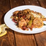 Z trawą cytrynową, papryką i chilli