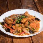Schab po Chińsku (w sosie ostrygowo-soj.-grzybowym)